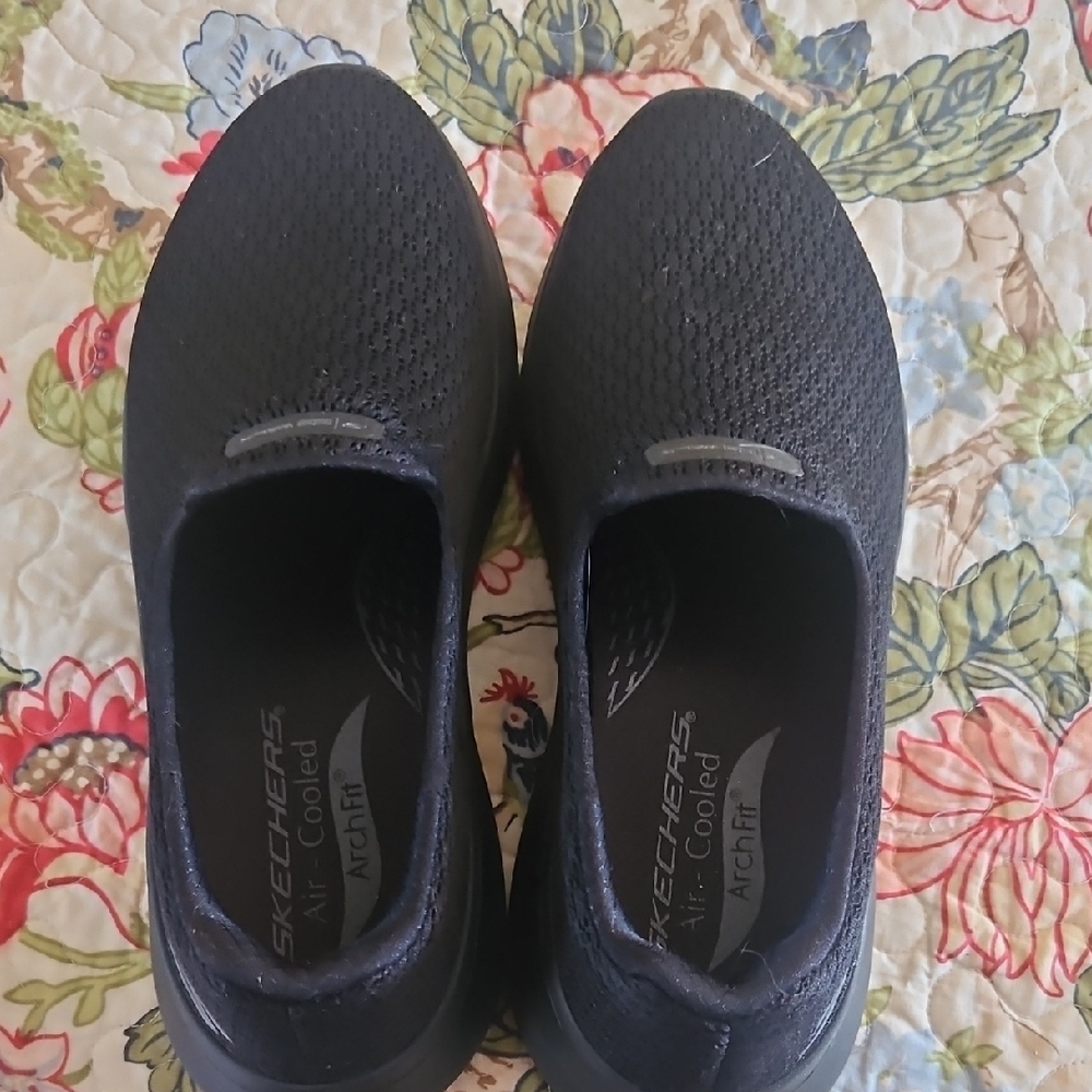 Skechers Black Arch Fit Slip-Ons